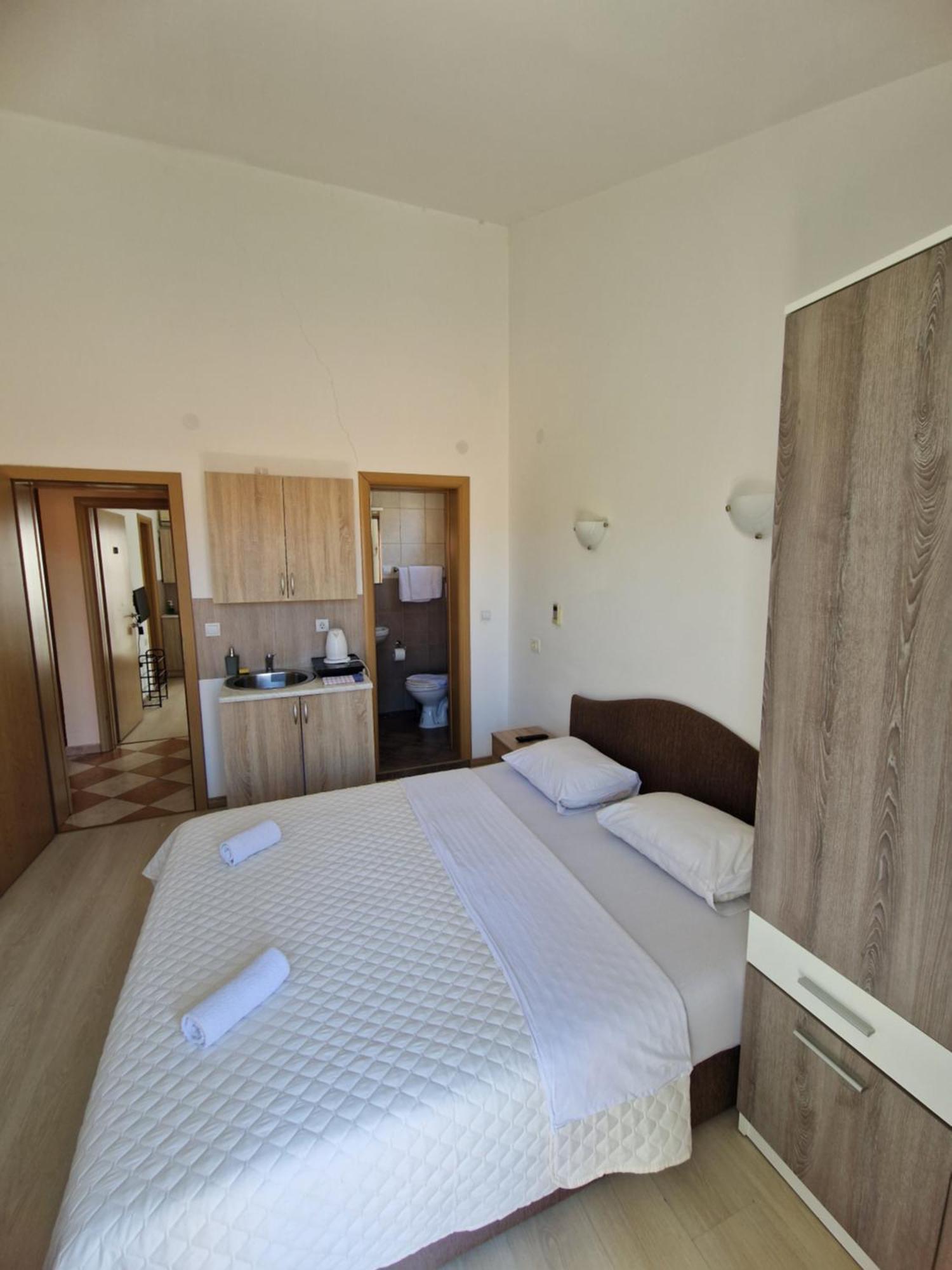 Guest House Damjana Budva Exterior foto